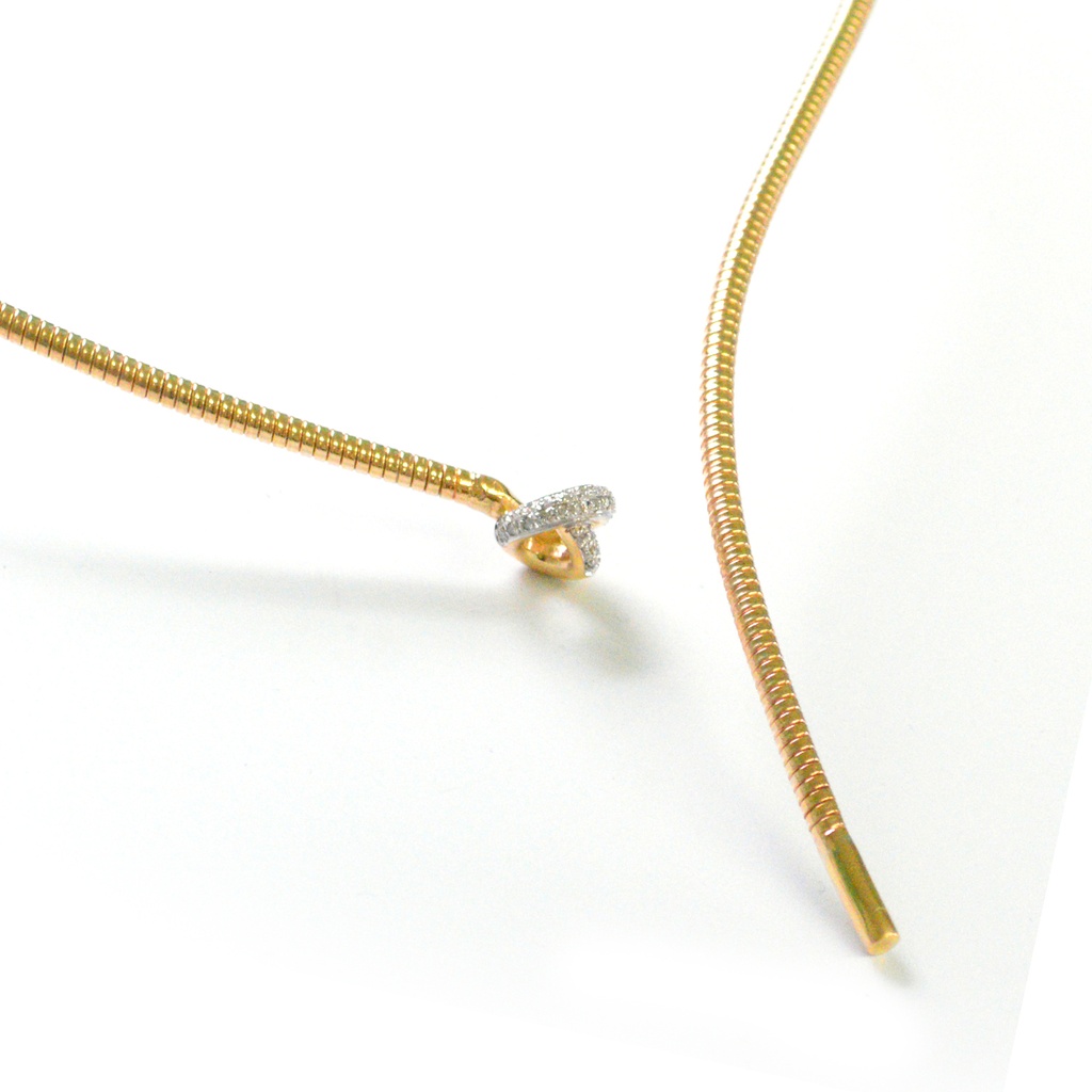 GARGANTILLA LARIAT NODO DIAMANTES-0.13ct GVS 22.1gr. ORO AMARILLO/BLANCO 18K