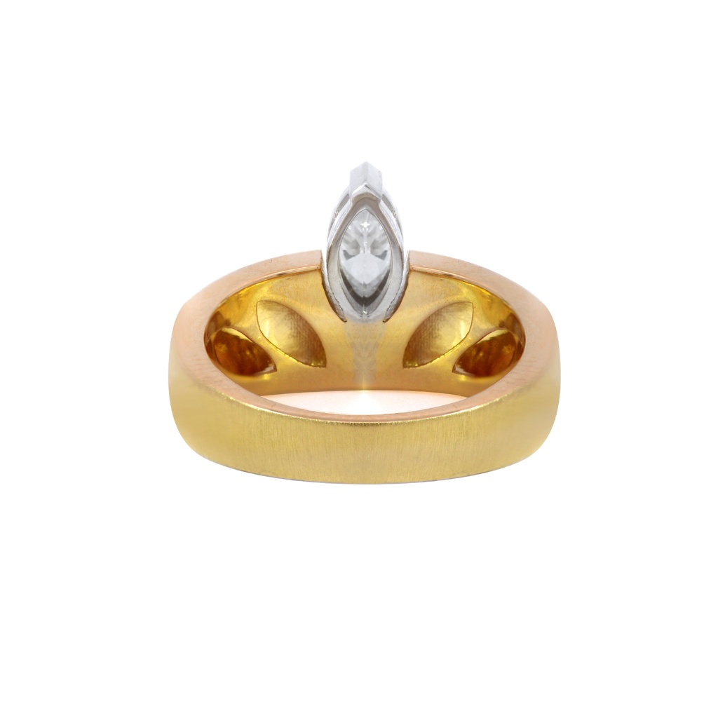 ANILLO DIAMANTE Talla/Marquise 0.45ct 5.7gr. ORO AMARILLO 18K