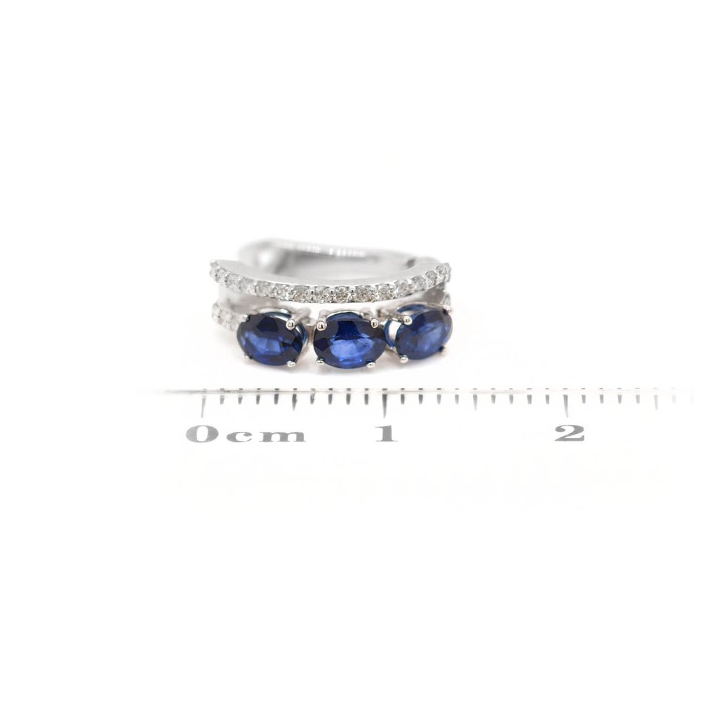 ARETES “PATH“ 6-ZAFIROS/Oval 1.30ct 42-DIAMANTES 0.19ct GVS 3.54gr. ORO BLANCO 18K