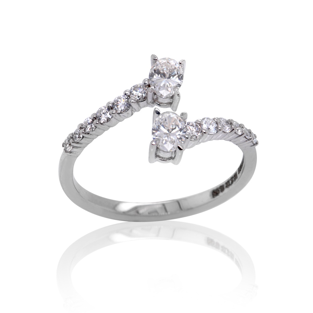 ANILLO “Tu y Yo“  2-DIAMANTES Talla-Oval 0.36ct 12-DIAMANTES Talla-Redondo 0.22ct 1.9gr. ORO BLANCO 18K