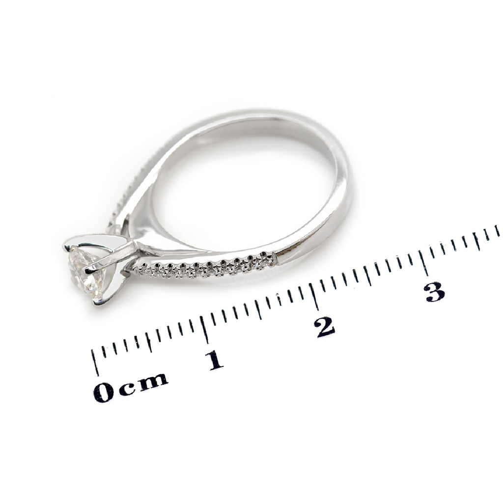 [CYC] Anillo de Compromiso Desire con un diamante natural Corte Ideal Original 3/4ct VS2/I y adornado con 0.09ct diamantes naturales VS/G en oro blanco 18K