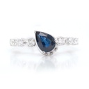 ANILLO LA CEIBA ZAFIRO 91P-PERA 11B27P GVS 2.6gr ORO BLANCO 18K