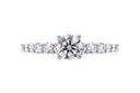 [CYC] Anillo de Compromiso SmilePetite con un diamante natural Corte Ideal Original 2/3ct VS2/I y adornado con 0.42ct diamantes naturales VS/G en oro blanco 18K