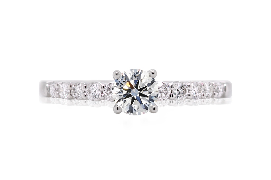[CYC] Anillo de Compromiso Dream con un diamante natural Corte Ideal Original 1/2ct VS2/I y adornado con 0.26ct diamantes naturales VS/G en oro blanco 18K