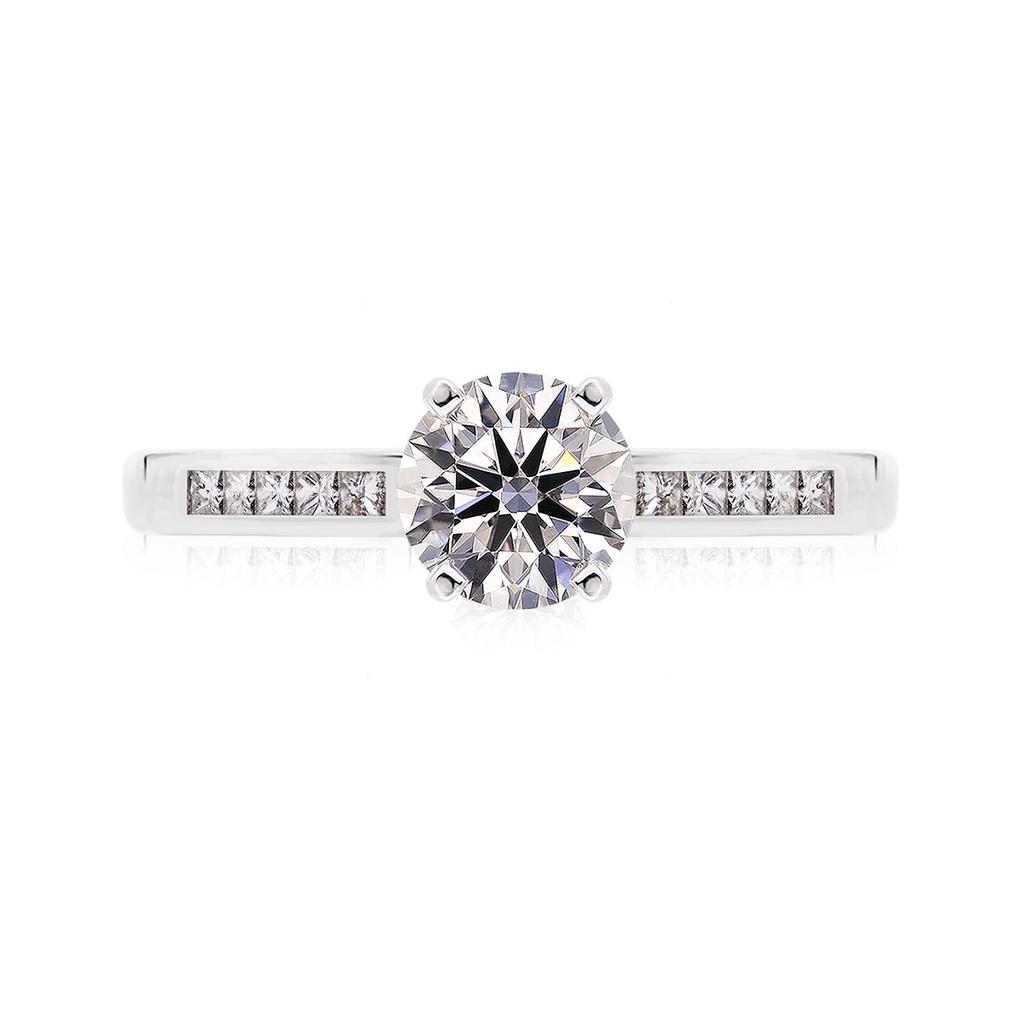 [CYC] Anillo de Compromiso Pricess Canal con un diamante natural Corte Ideal Original 1 1/3ct VS2/I y adornado con 0.15ct de diamantes naturales en oro blanco 18K