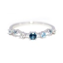 Anillo LA PAZ Topacio Azul-London/Swiss Topacio Blanco 1.7gr 18K 