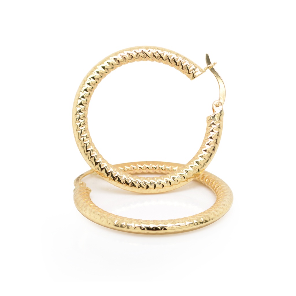 ARRACADAS 32X2.4MM TEXTURED HOOP 3.36 18KY