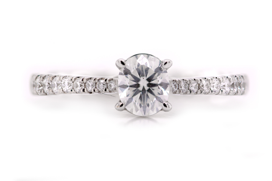 ANILLO ID.OV50P ISI2 GIA B22P TA 2.6gr 18KW