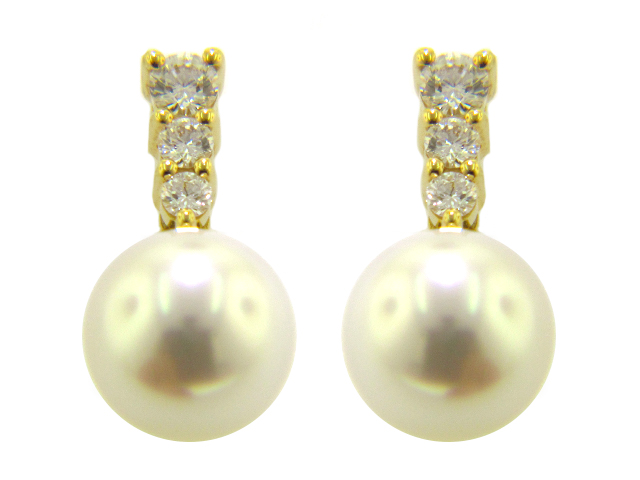 ARETES MIKIMOTO MORNING DEW 8MM*A B29P 18KY 3.8