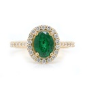 Anillo Frame “HALO OVAL“ - ESMERALDA/Oval 1.36ct 30-DIAMANTES 0.41ct GVS 4.37gr ORO AMARILLO18K